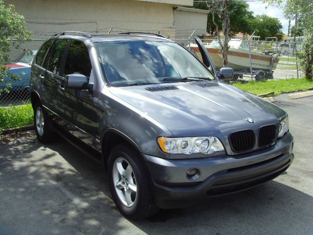 2002 BMW X5 Lightning