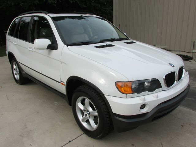 2002 BMW X5 XLT Popular 2 4WD