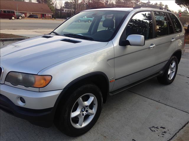 2002 BMW X5 Lightning