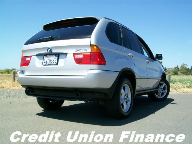 2002 BMW X5 Lightning