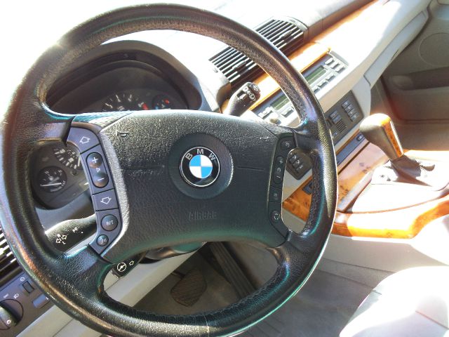 2002 BMW X5 Lightning