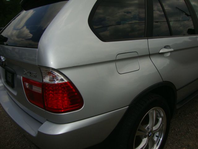 2002 BMW X5 Lightning