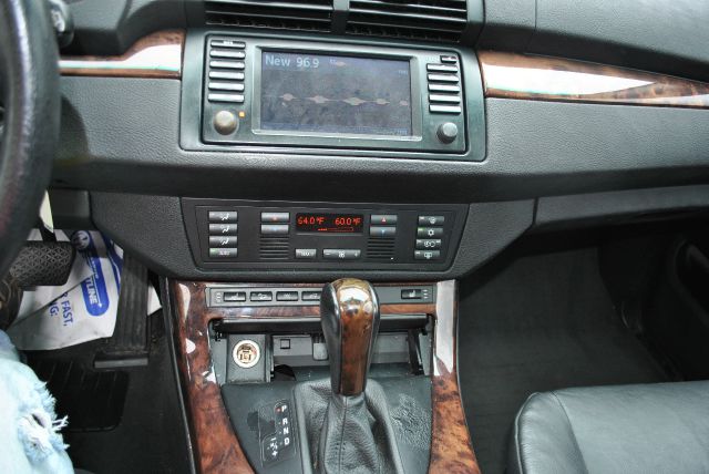 2003 BMW X5 Luxury 4WD