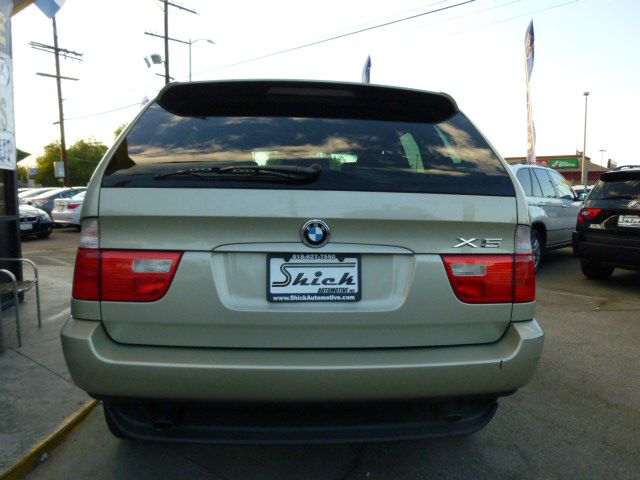 2003 BMW X5 Lightning