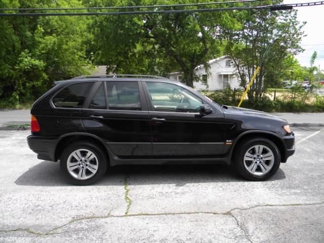 2003 BMW X5 Lightning