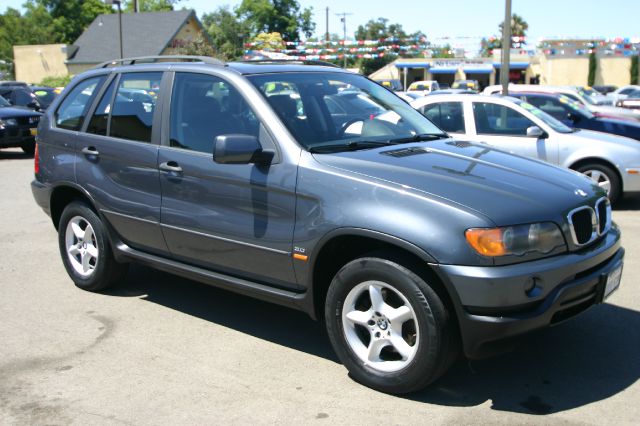 2003 BMW X5 Lightning