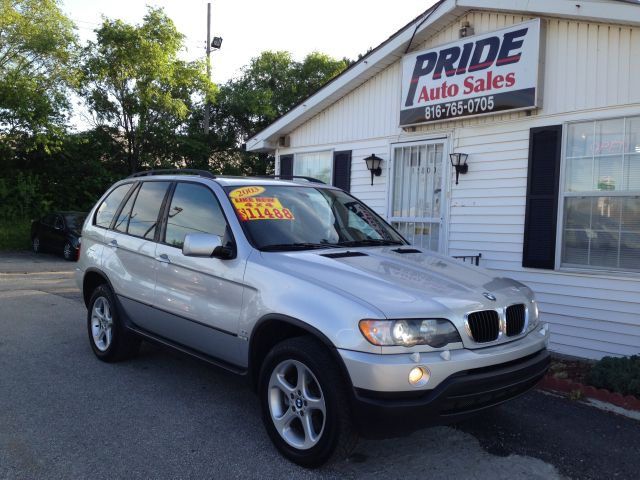 2003 BMW X5 Lightning