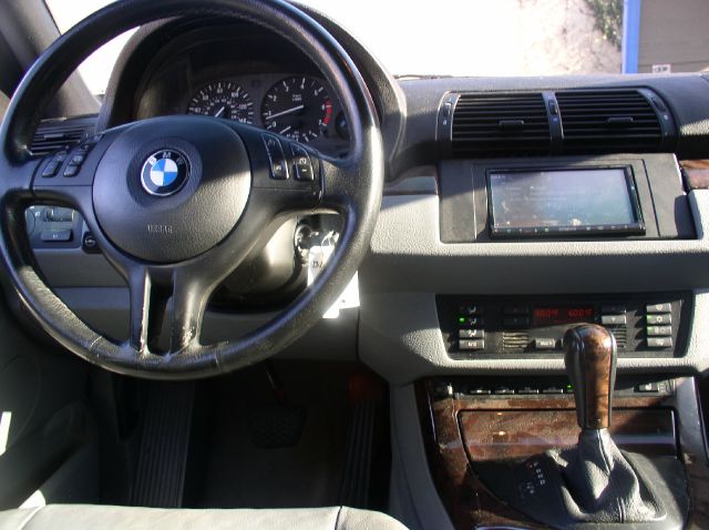 2003 BMW X5 Luxury 4WD