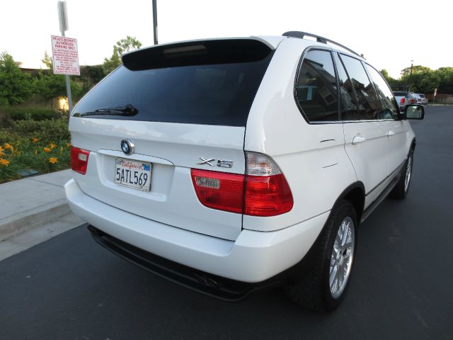 2003 BMW X5 Luxury 4WD