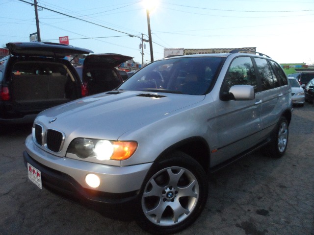 2003 BMW X5 Lightning