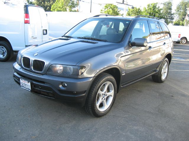 2003 BMW X5 Lightning