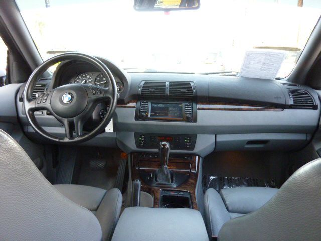 2003 BMW X5 Luxury 4WD