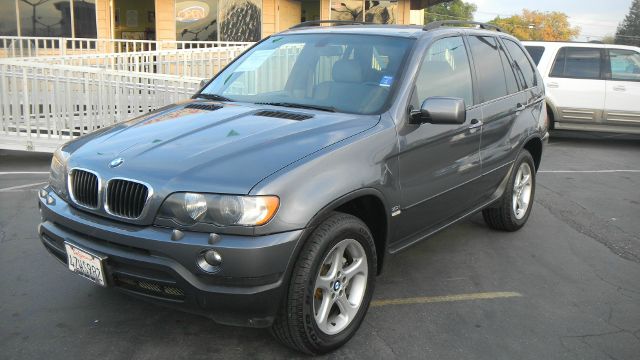 2003 BMW X5 Lightning