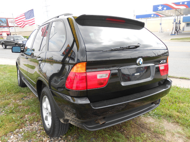 2003 BMW X5 Lightning