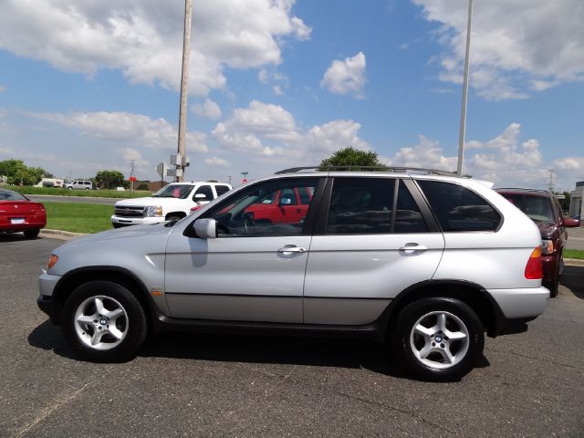 2003 BMW X5 Lightning