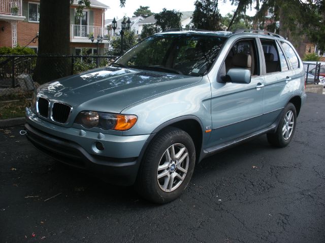 2003 BMW X5 Lightning