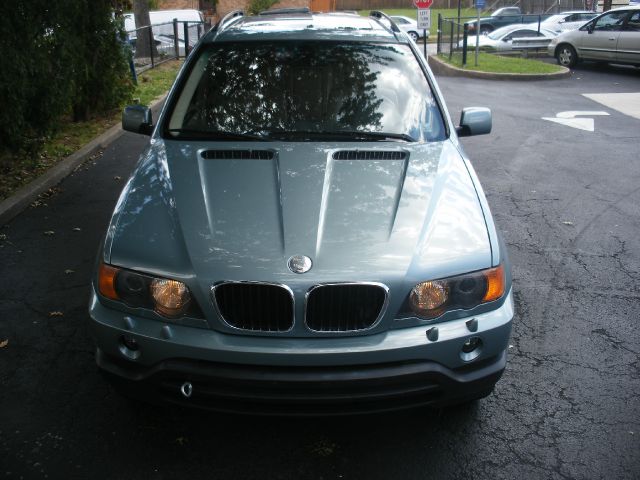 2003 BMW X5 Lightning