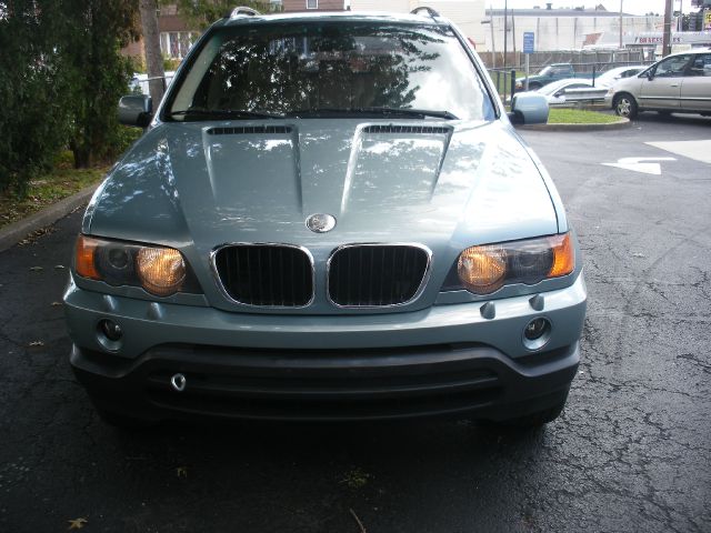 2003 BMW X5 Lightning