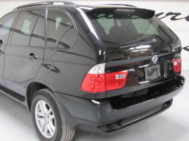 2004 BMW X5 Lightning