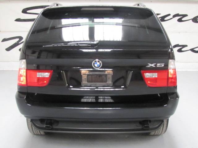 2004 BMW X5 Lightning