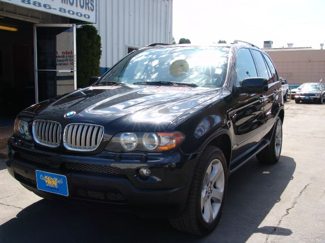 2004 BMW X5 Luxury 4WD