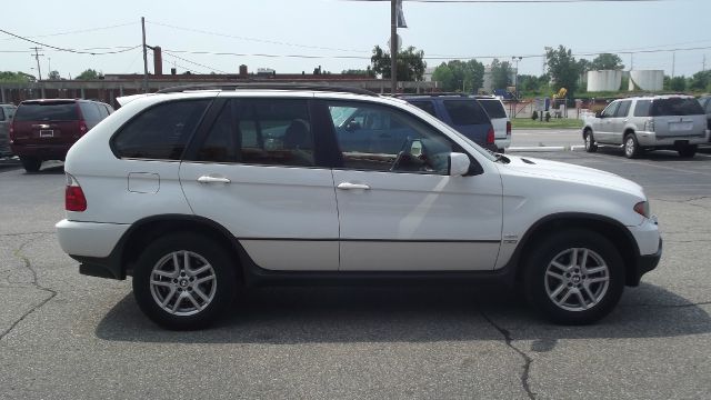 2004 BMW X5 Lightning