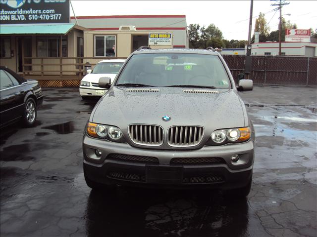 2004 BMW X5 Luxury 4WD