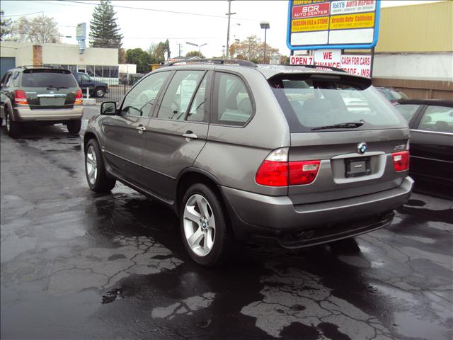 2004 BMW X5 Luxury 4WD