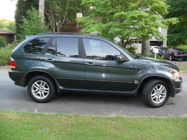 2004 BMW X5 Lightning