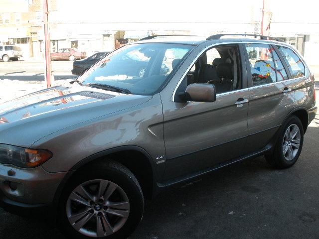 2004 BMW X5 Luxury 4WD