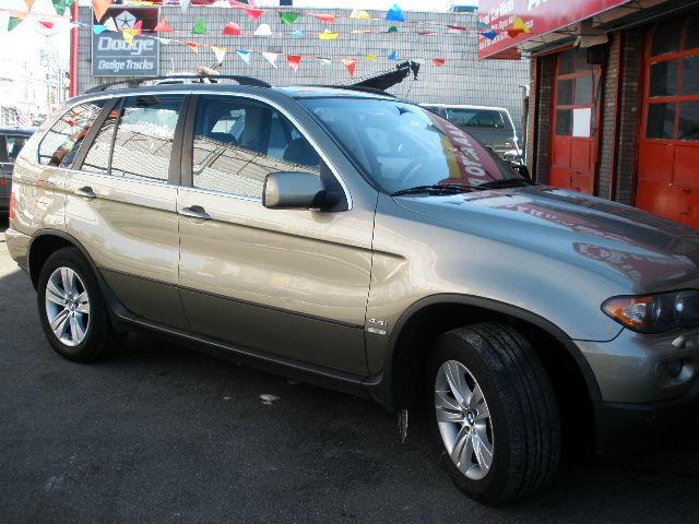 2004 BMW X5 Luxury 4WD