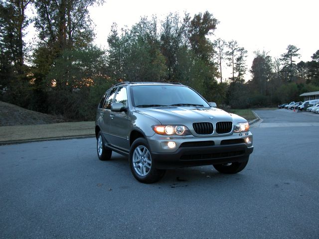 2004 BMW X5 Lightning