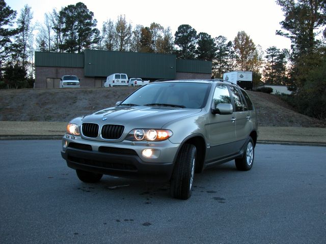 2004 BMW X5 Lightning