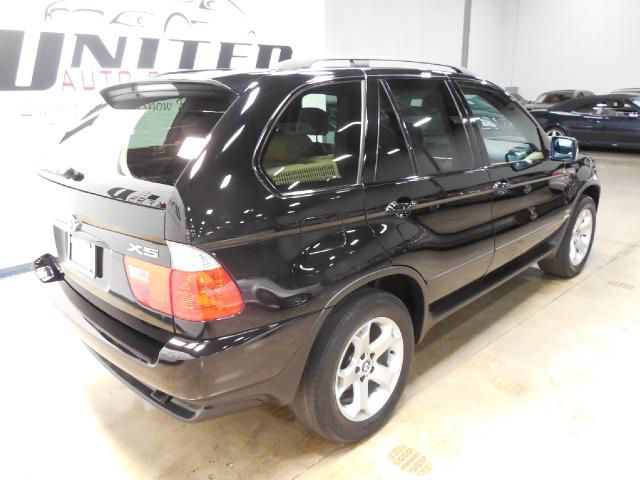 2004 BMW X5 Lightning