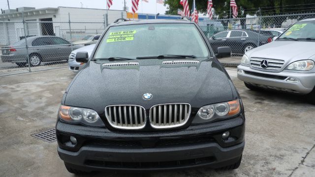 2004 BMW X5 Luxury 4WD