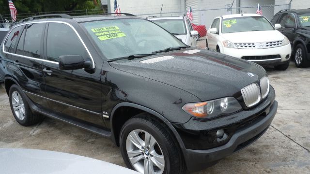 2004 BMW X5 Luxury 4WD