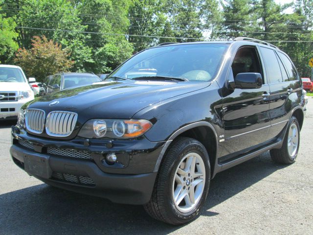 2004 BMW X5 Luxury 4WD