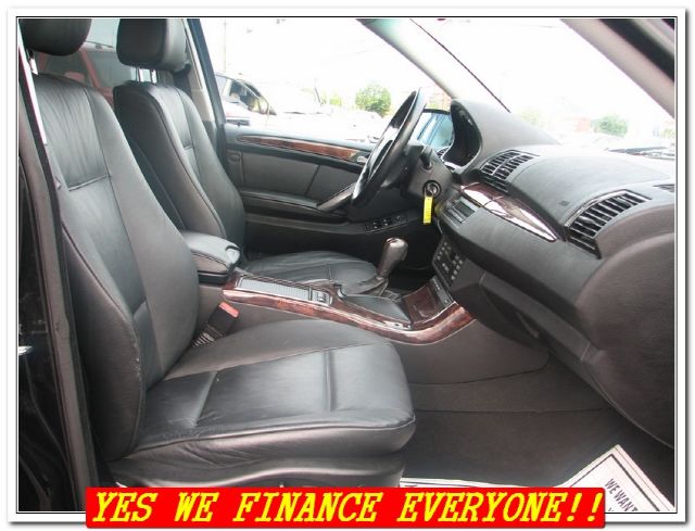 2004 BMW X5 Lightning