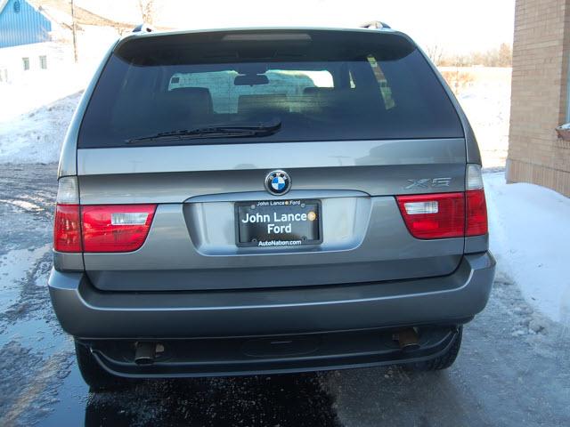 2004 BMW X5 Lightning