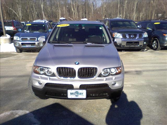 2004 BMW X5 2WD Reg Cab 145