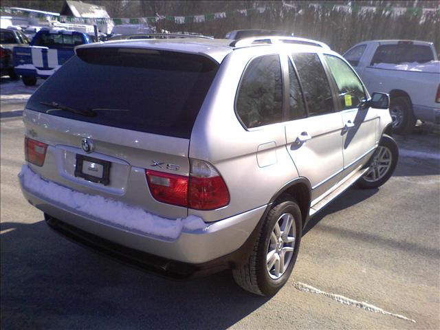 2004 BMW X5 2WD Reg Cab 145