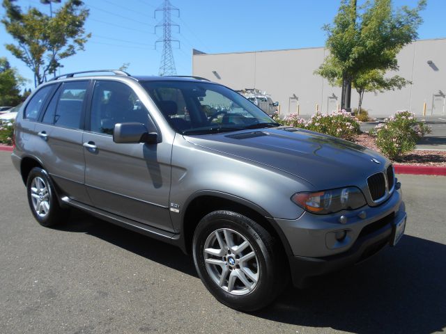 2004 BMW X5 Lightning