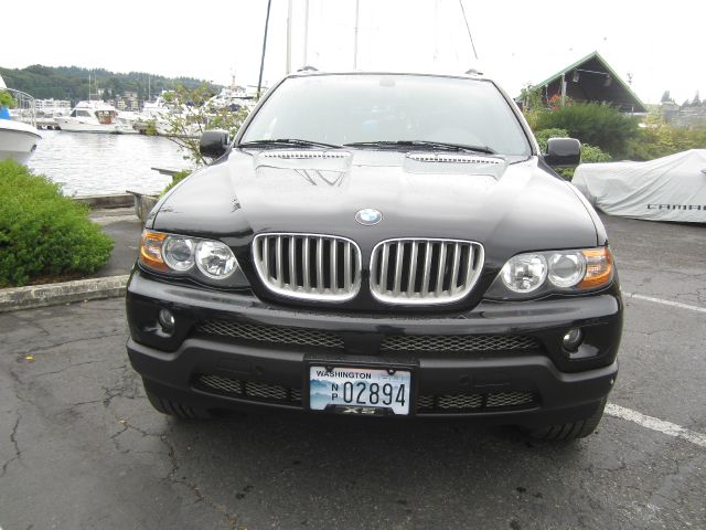 2004 BMW X5 Luxury 4WD