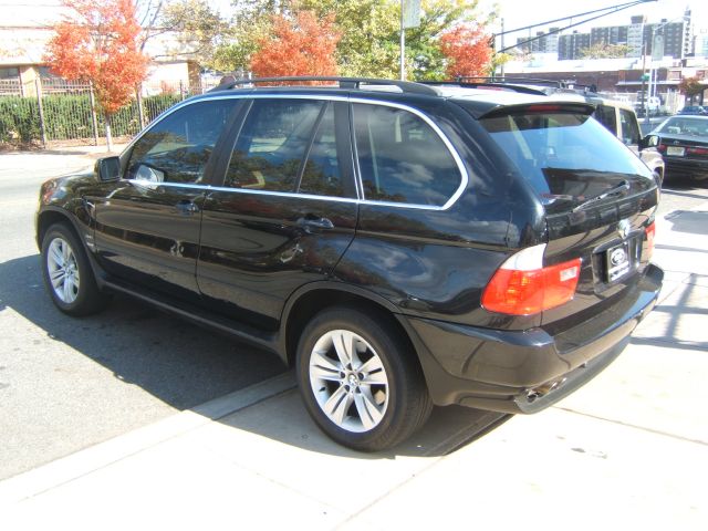 2005 BMW X5 Luxury 4WD