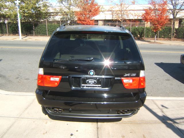 2005 BMW X5 Luxury 4WD