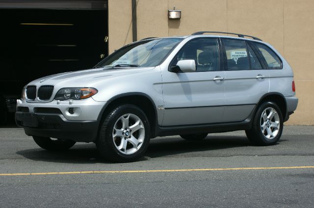 2005 BMW X5 Lightning