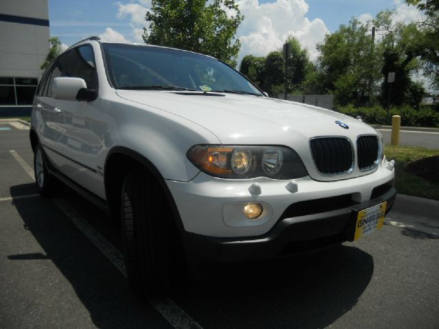 2005 BMW X5 Lightning