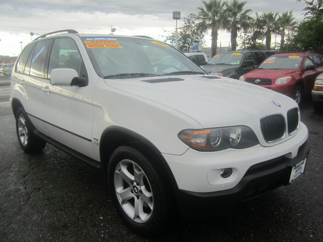 2005 BMW X5 Lightning