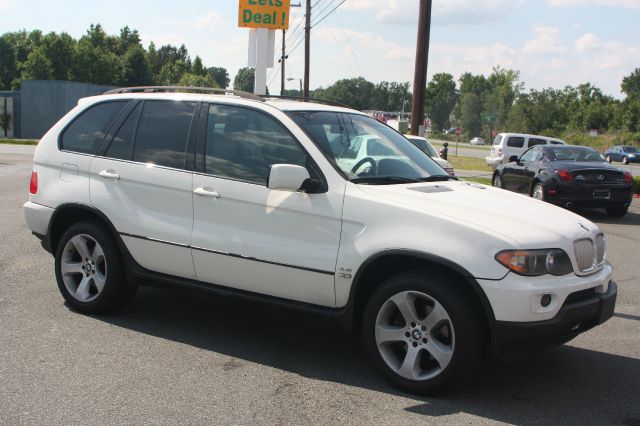 2006 BMW X5 Rally Stripe