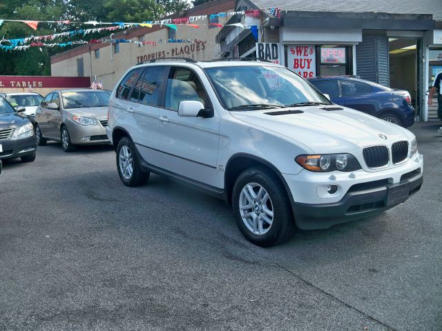 2006 BMW X5 Lightning